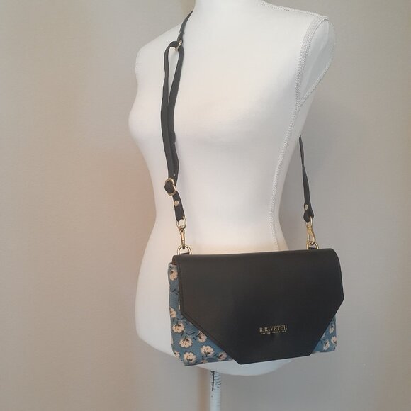 R. Riveter Canvas Print Crossbody Purse - Picture 4 of 15